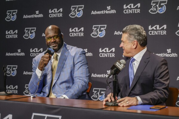 Shaq jersey store retirement lakers